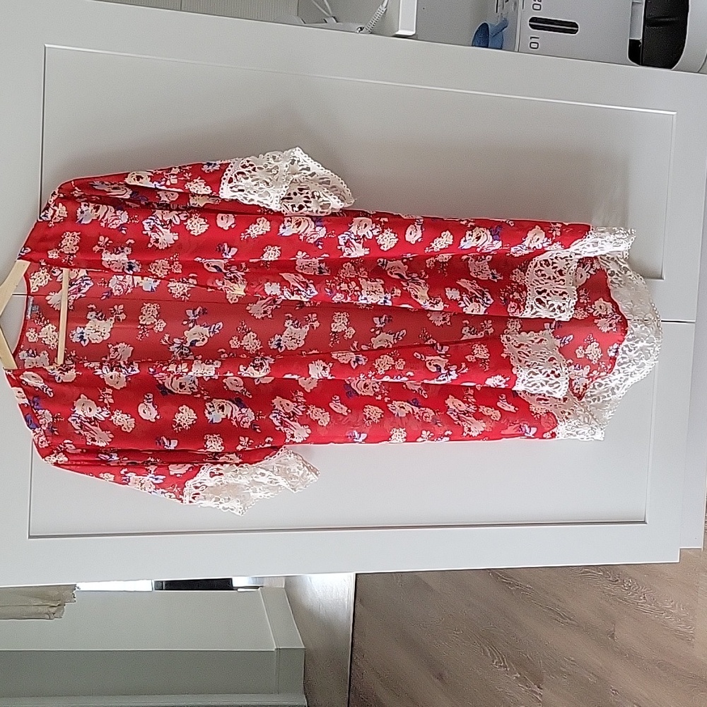 Vintage Sheer Red Floral & Lace Kimono | Charlotte Russe